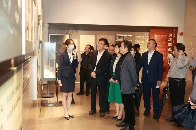 “全国文学馆联盟会议——走进广东文学馆”活动举行
