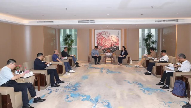 省作协与梅州市文联举行工作座谈会