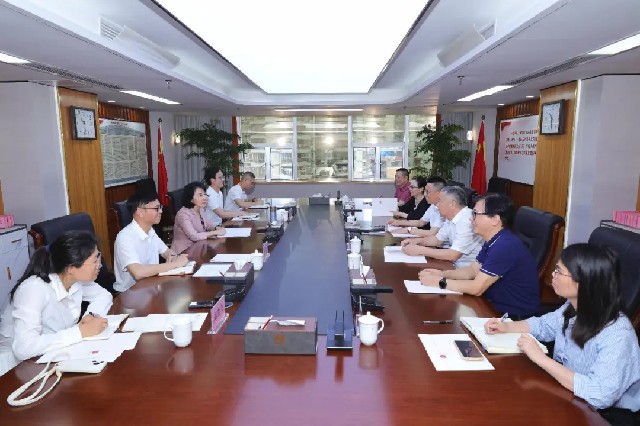 省作协与佛山市文联举行工作座谈