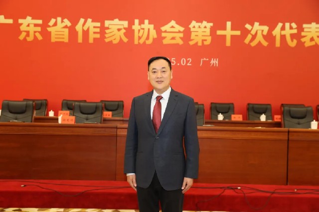 6413230_副本.jpg